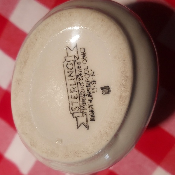 Vintage country Decor.  Small Pitchers lot - Picture 10 of 11